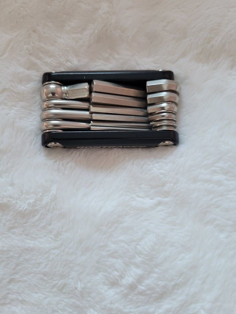Multi tool kit