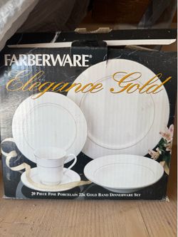 20 piece fine porcelain set