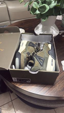 Air Jordan 4 Retro “Olive Canvas” Youth Size 4.5Y – Includes Original Box