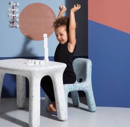 ECOBIRDY/GOODEE CHILDRENS TABLE AND CHAIRS BRAND NEW!