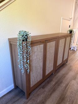 Sicotas Savanna TV Console with Doors/Buffet Cabinet