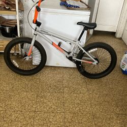 Mongoose L20 Legion Bmx Bike