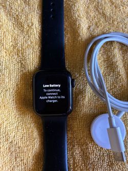 38mm Apple Watch SE
