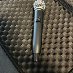 Shure GLXD2 BETA 58A Handheld Wireless Mic System. 