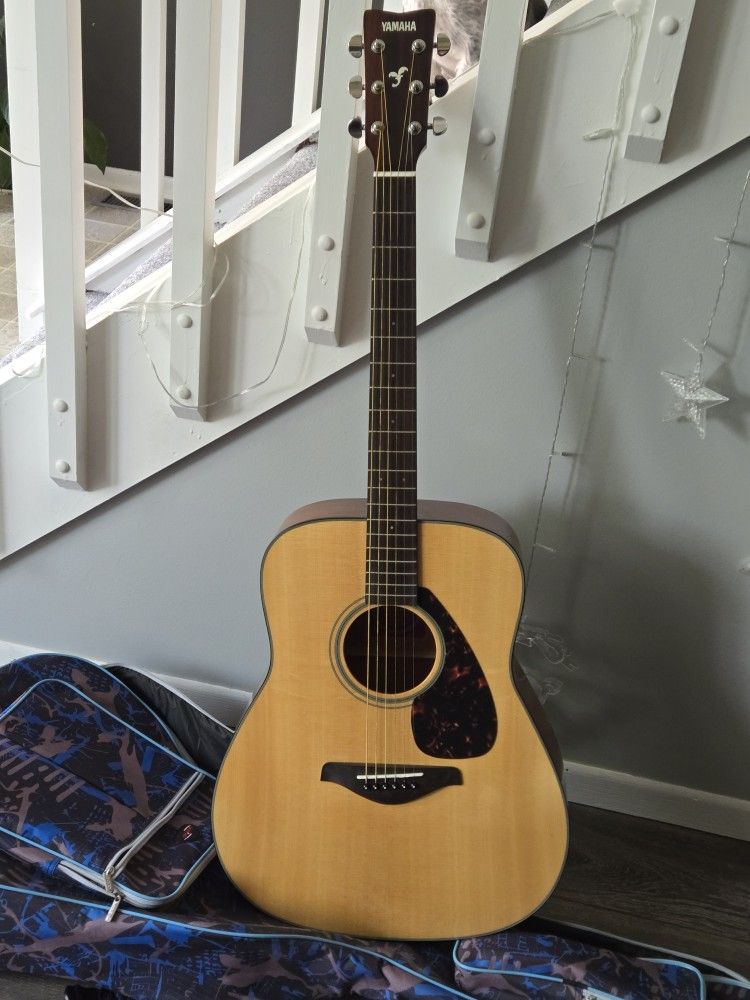 Yamaha Guitar