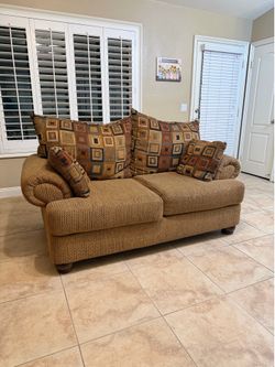 Love seat couch