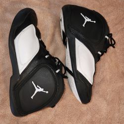 Jordan Men's TEAM Basketball Shoes 8.5