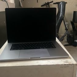 MacBook Pro M1 16” 