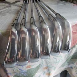 Callaway Elyte X Irons 5i-PW