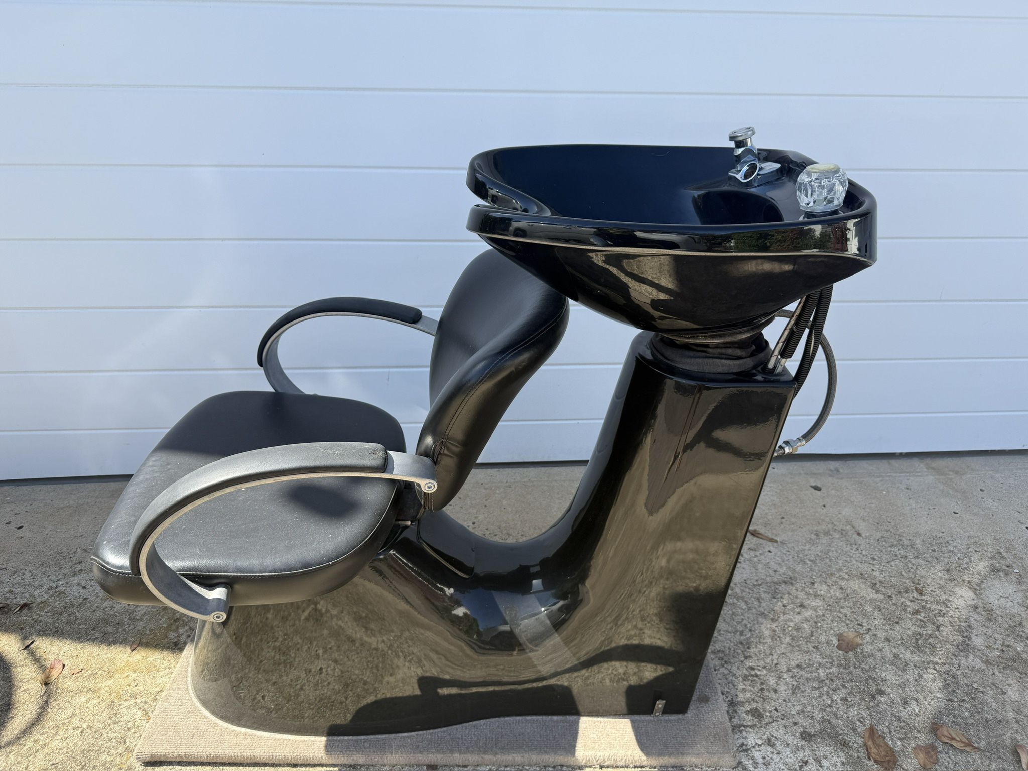 Shampoo Chair And Bowl
