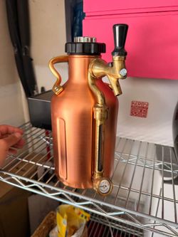 GrowlerWerks uKeg 64 Pressurized Growler