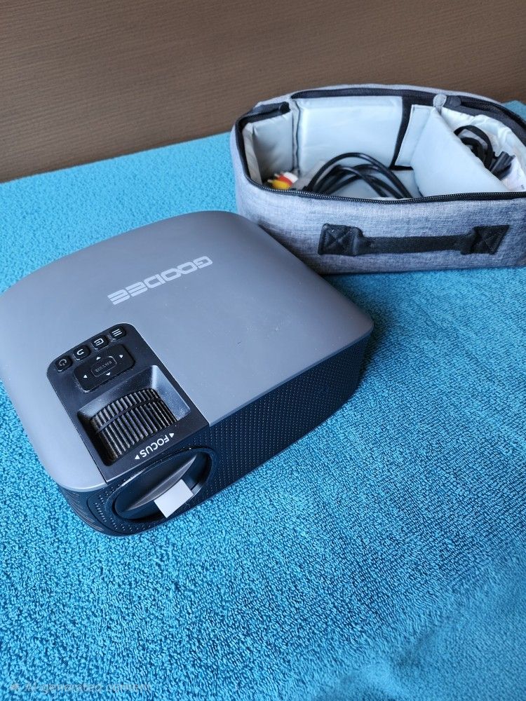 Goodee Projector And Sound Bar