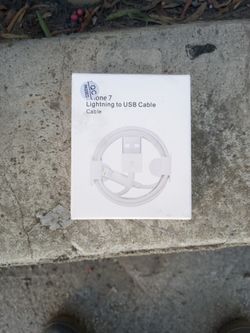 iPhone Lightning To uSB Cable