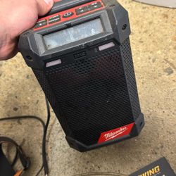 Milwaukee Portable Bluetooth Radio 