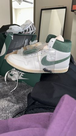 Jordan 1 Airship