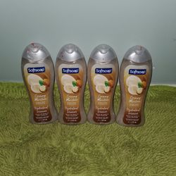 4 Softsoap Body Wash 20oz Creamy Moisture Buttery Shea & Almond Oil
