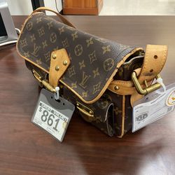 Louis Vuitton Shoulder Bag