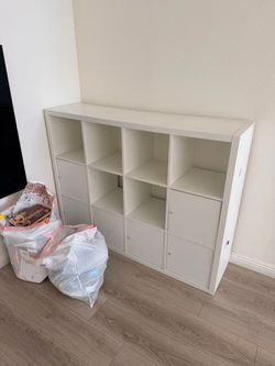 White Cube Storage Shelving Unit with Doors