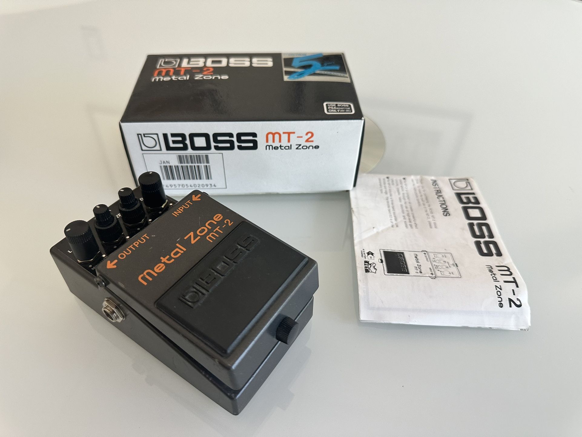 Boss MT-2 Metal Zone Pedal (Silver Label)