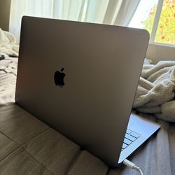 MacBook Air 2020 (13-inch, Retina)
