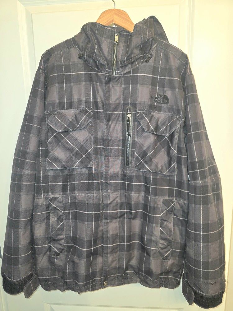 The North Face HyVent Women's Plaid Ski Snowboard Jacket Coat Style C330 M