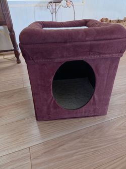 Purple Cube Cat House Pet Bed
