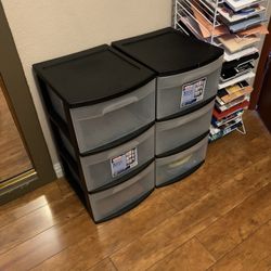 2 Storage Containers