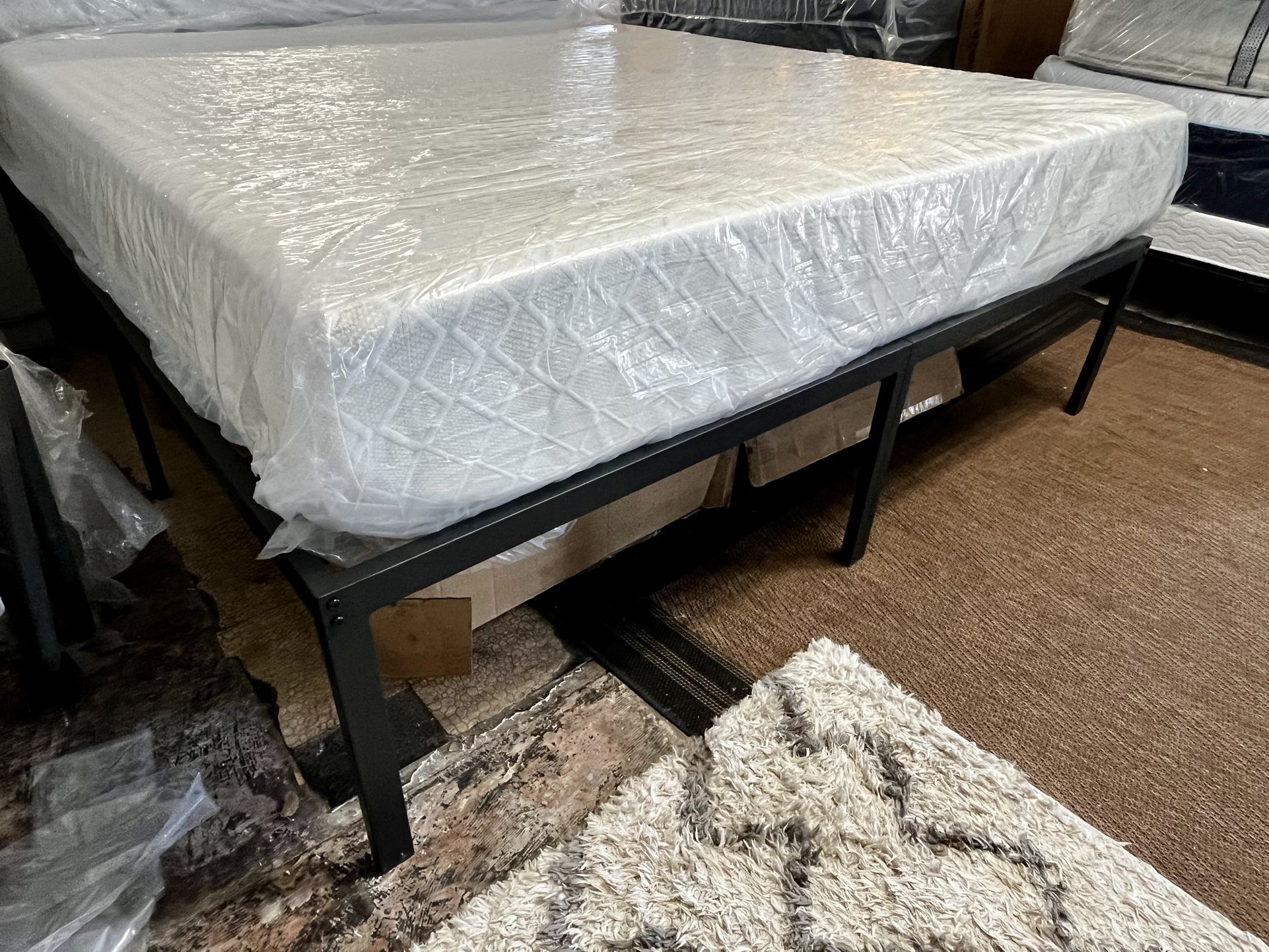 Brand New Overstocked 12” Inch Ashely’s Furniture King Size Cool Gel Memory Foam Mattress
