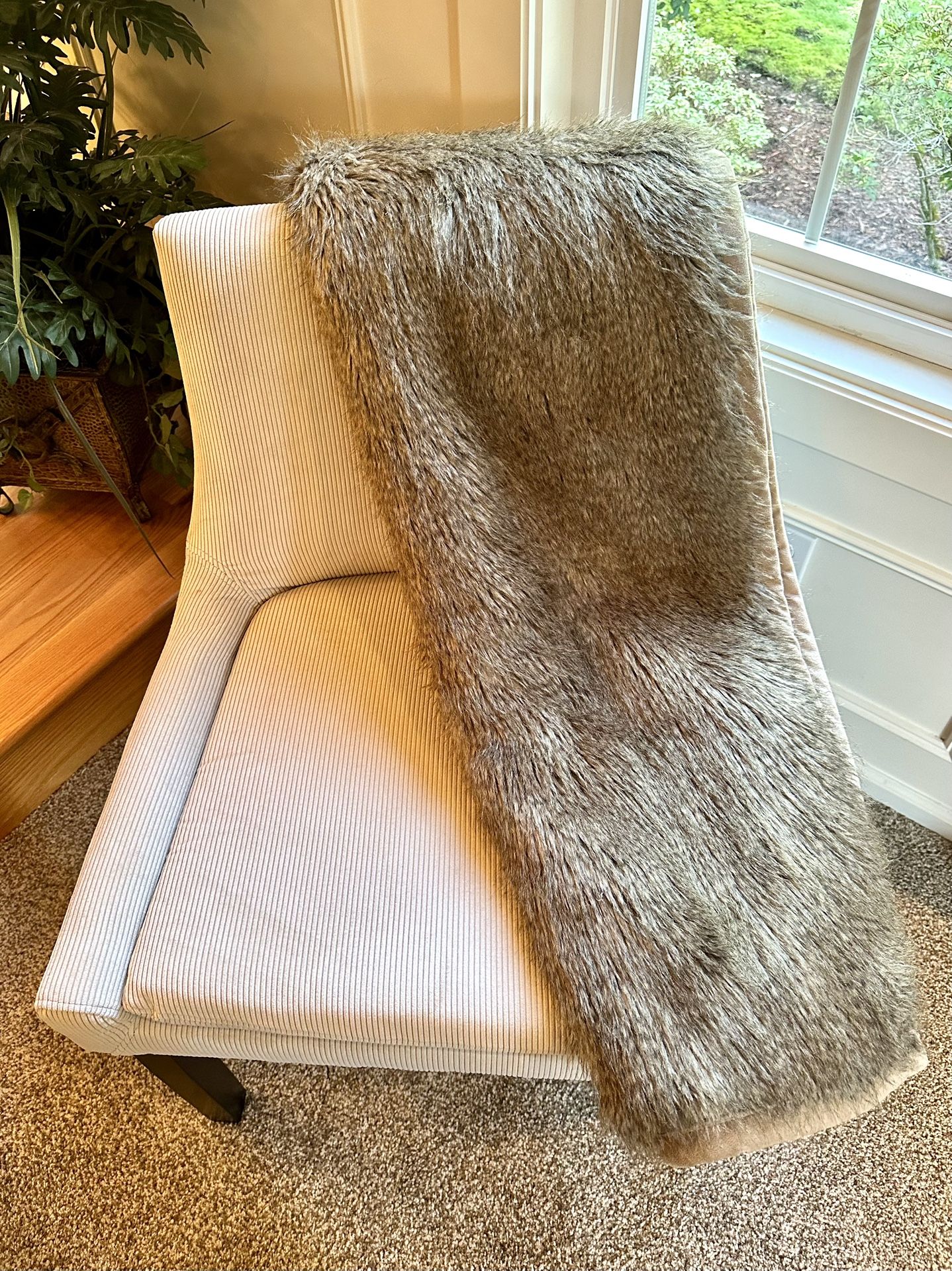 Excellent Condition - Pottery Barn Blanket