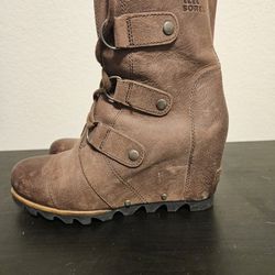 Sorel Joan Of Arctic Wedge Ankle Boots 
