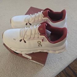 New Cloud tilt Shoes Size 10