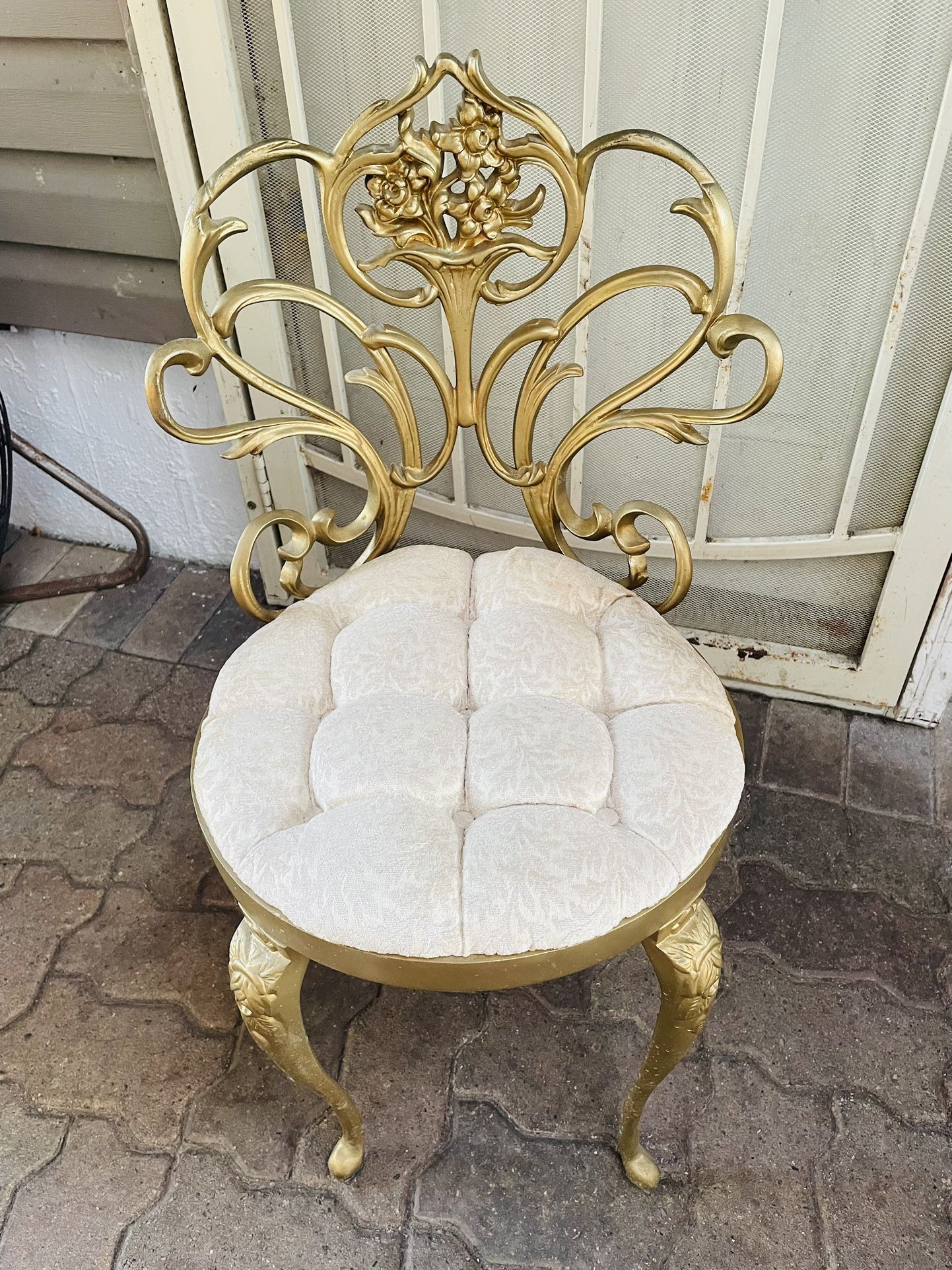 Vintage Hollywood Regency Vanity Chair Gold Leaves Design Cast Iron