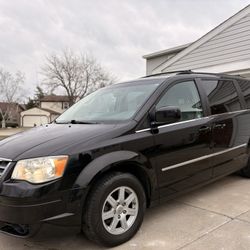 2009 chrysler town and country 