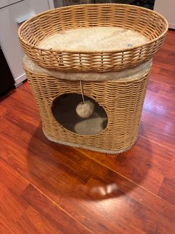 Two-Tier Wicker Cat House with Cushions