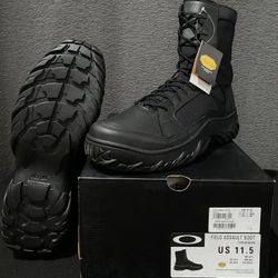 Oakley Field Assault Boots - Size: 11.5