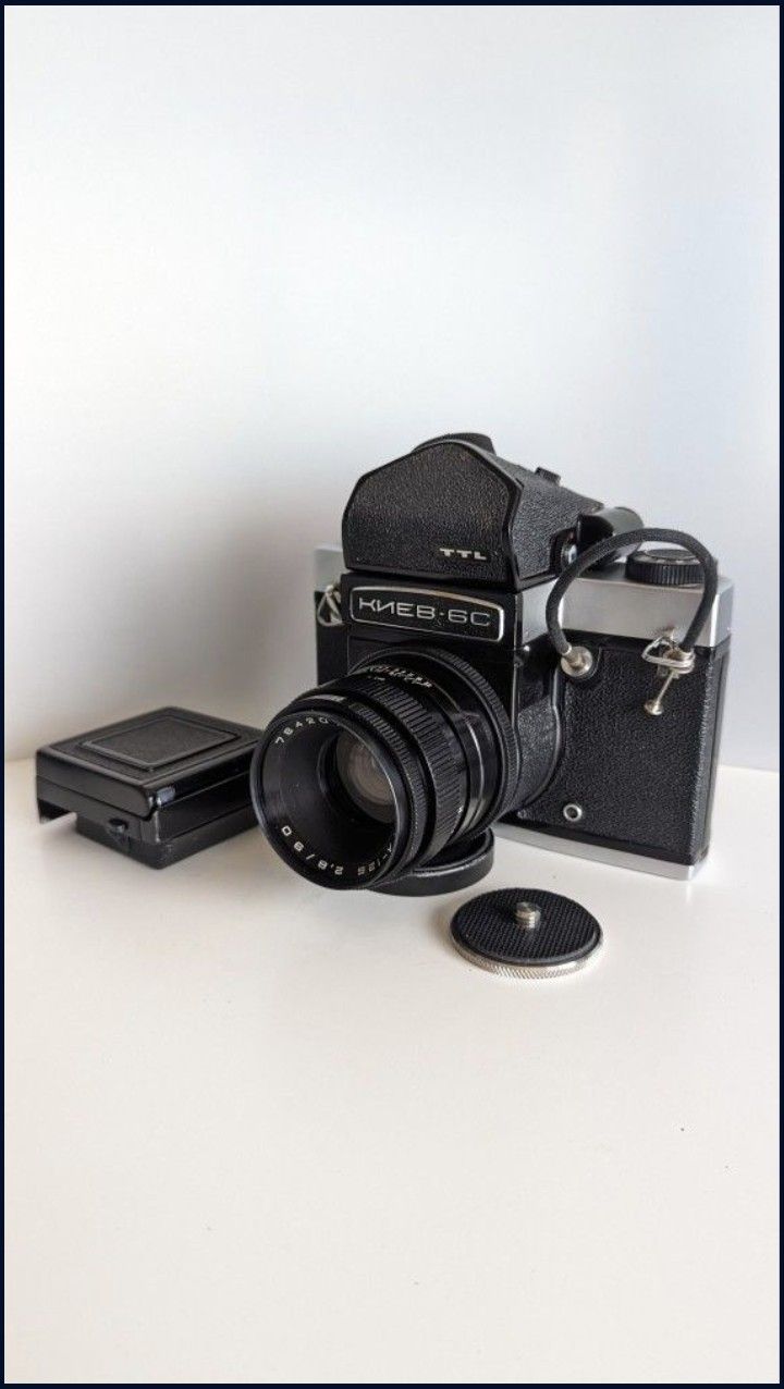 Kiev 6 C Medium format film camera (120/220)