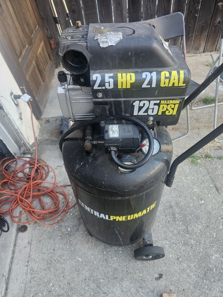 Compressor 21 Gallons