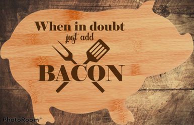 Personalized Engraved Bamboo Pig Shaped Cutting Board 