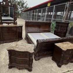 King Bedroom Set