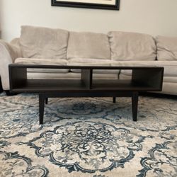 IKEA coffee table with glass top Regissor model