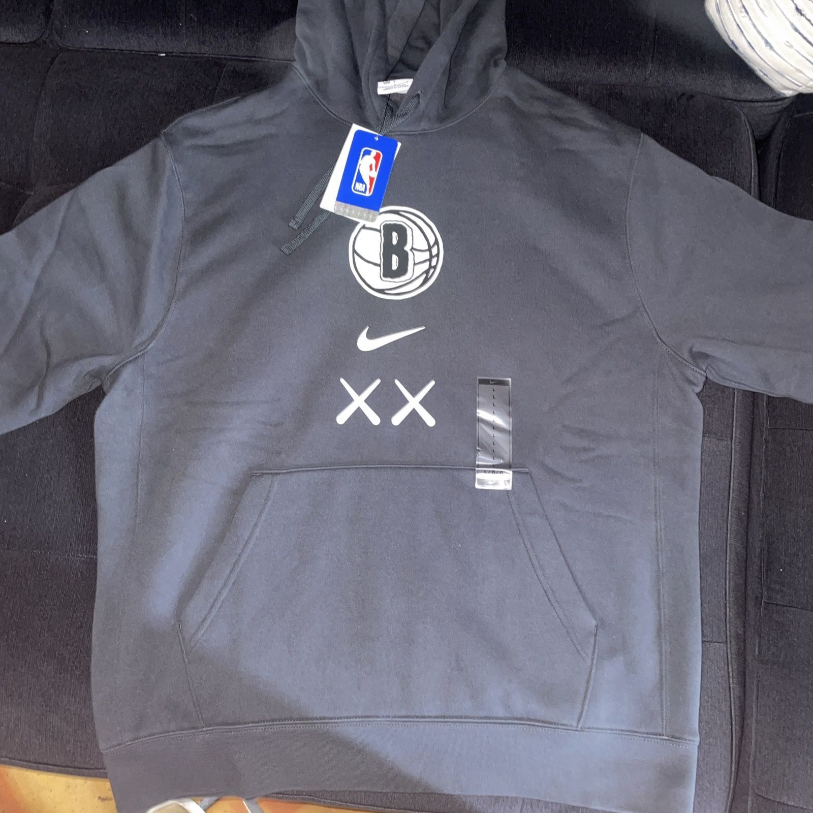 Nike × KAWS × Brooklyn Nets - City Edition Hoodie - Dark Nike × KAWS × Brooklyn Nets - City Edition Hoodie - Dark