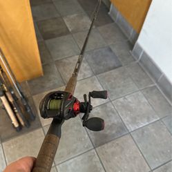 Quantum / Shimano Baitcaster Fishing Combo for Sale in El Cajon, CA -  OfferUp