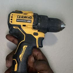 Dewalt compact drill 20v max