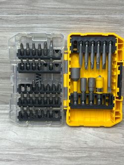 DeWalt Screwdriver Bit Set with Case (PO1025960)