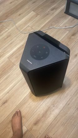 Samsung  Bluetooth speaker box. 500 watts