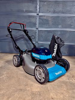 Makita 40v XGT Brushless 21 in. Walk Behind Self-Propelled Commercial Lawn Mower (Tool Only)