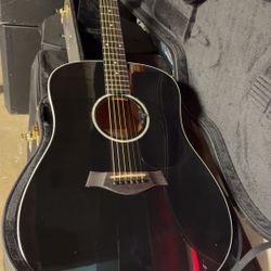 Taylor 210E Acoustic Electric Guitar