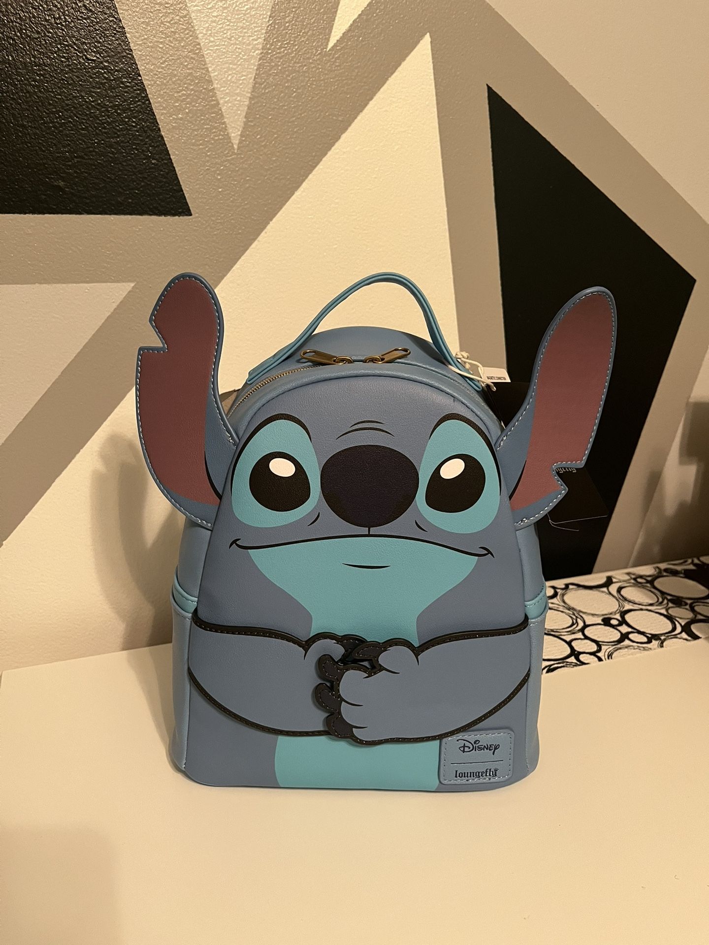 Disney Lounge Fly Stitch