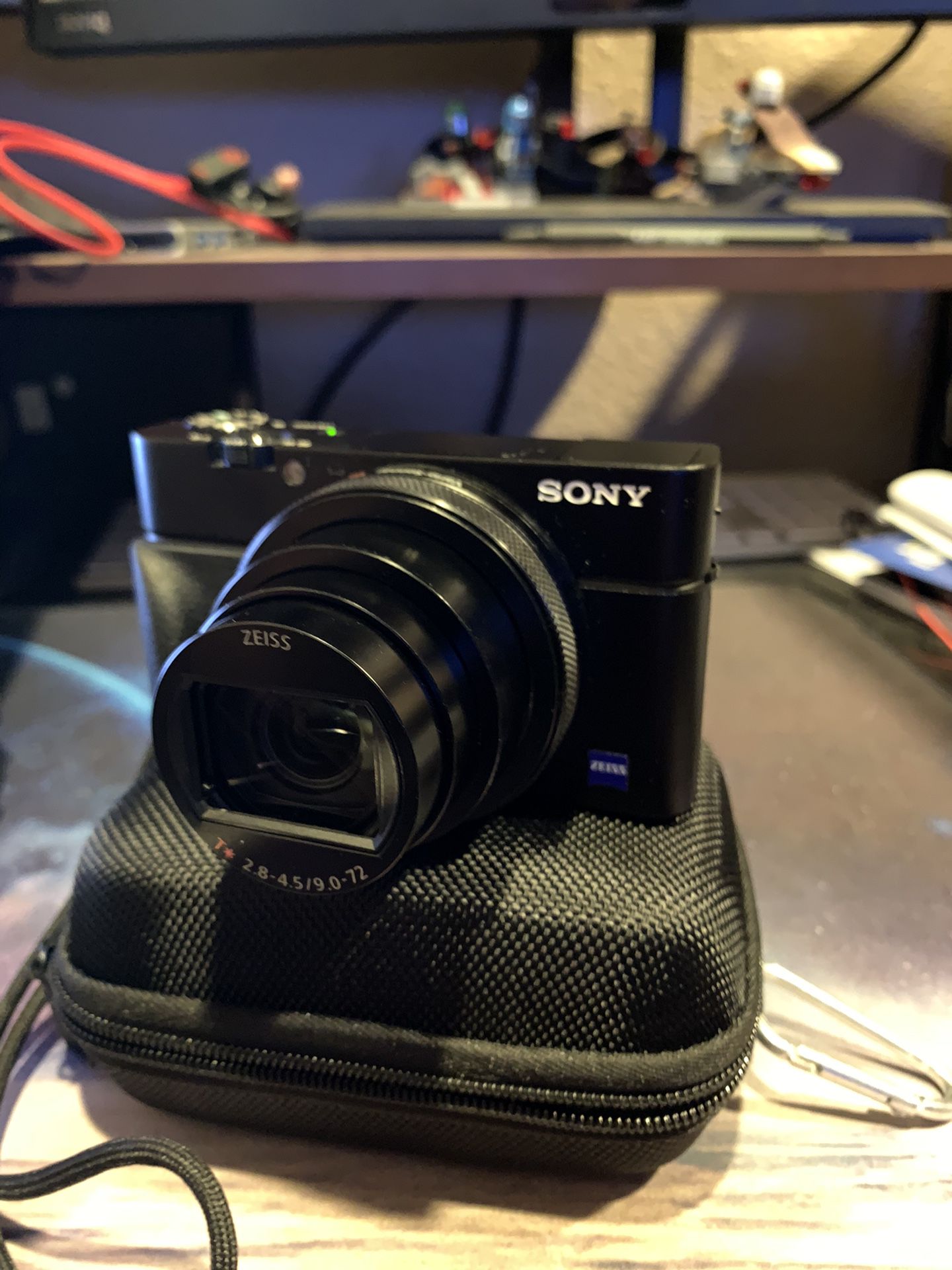 Sony RX100VI (RX100M6) camera