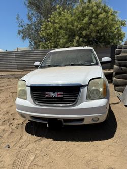 2007 GMC Yukon XL1500 5.3L Automatic Transmission 4x2 ford parts only ‼️
